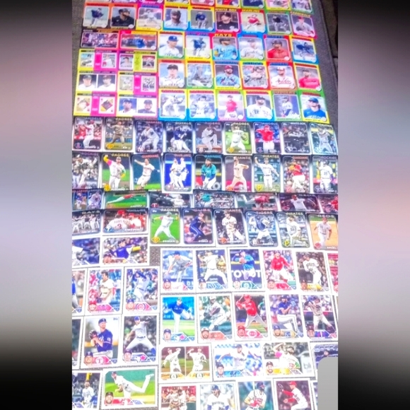 Sports Trading Cards Lot of 300 + ! Baseball & Football 2021 - 2024 - Picture 4 of 8